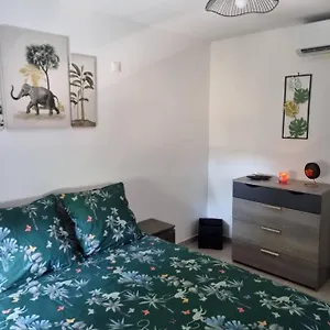 Maison Cosy Avec Petit Jardin Avignon