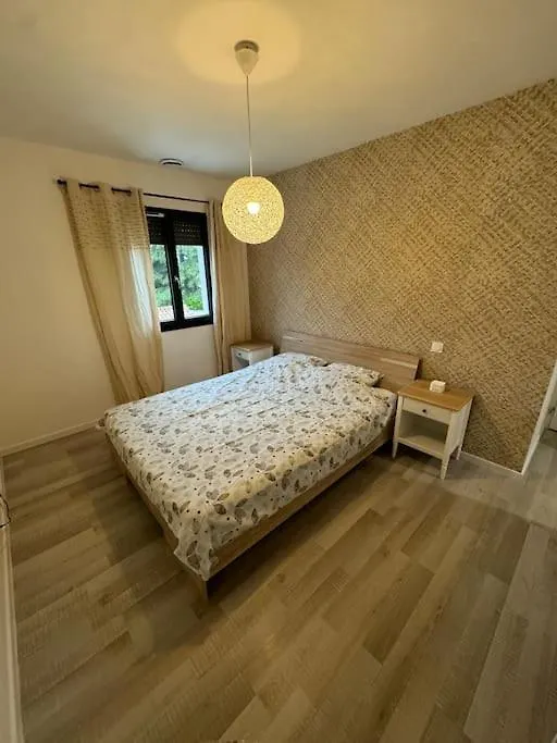 Villa Familiale Avignon 0*,